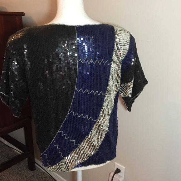 🎉4 for $20 JLB Sequin top - Picture 2 of 5